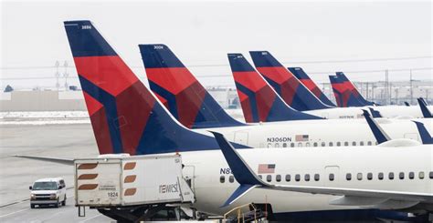 Drunk Delta Airlines Passenger Downs 11 Drinks, Sexually Assaults Minor ...