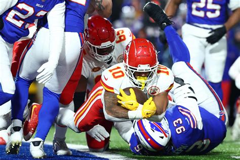 Chiefs vs. Bills highlights: How KC held on to earn trip to another AFC title game