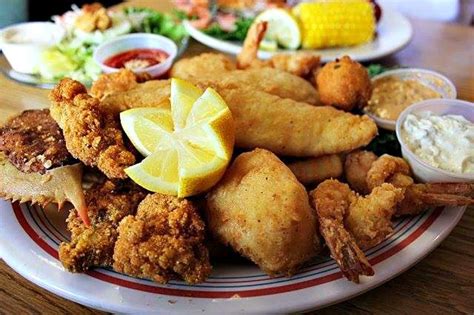 This fried seafood platter at King Neptune's in Gulf Shores is big enough to share. | Seafood ...