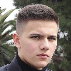 Andrey Abdullin (Instagram Star) - Age, Birthday, Bio, Facts, Family, Net Worth, Height & More ...