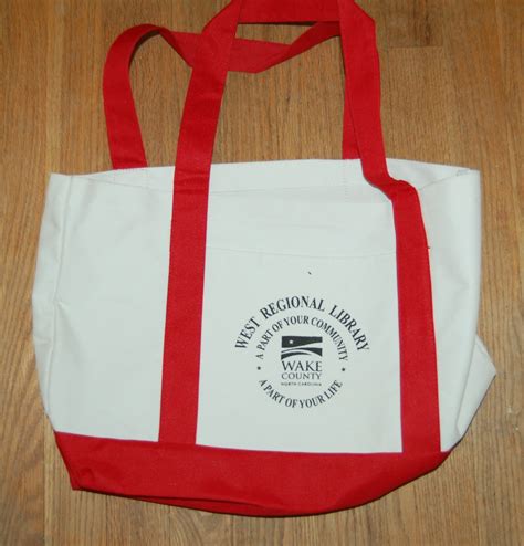 Midnyte Reader: Tote bag giveaway #3