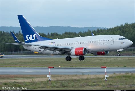 SAS Scandinavian Airlines Boeing 737 NG / Max SE-RJU (photo 297 ...