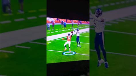 Tyreek Hill Insane one handed catch #nfl - YouTube