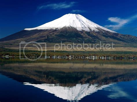 Japan Wallpapers and Images: Mount Fuji Amazing Wallpapers