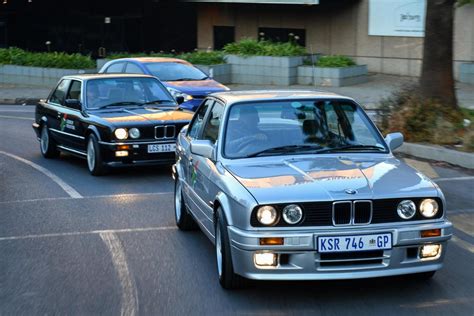 Flashback: Driving the local BMW E30 legends (325iS and 333i) – SentiMETAL Shop