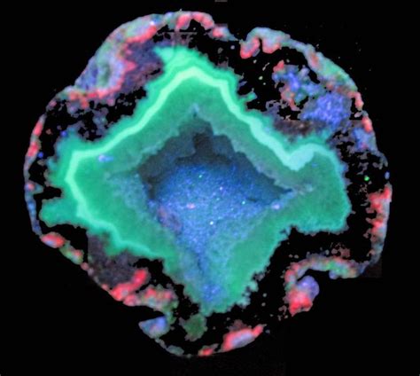 55 best fluorescent minerals images on Pinterest | Gemstones, Crystals and Minerals