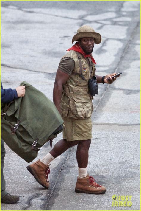 Dwayne Johnson & Kevin Hart Get to Work Filming 'Jumanji': Photo ...