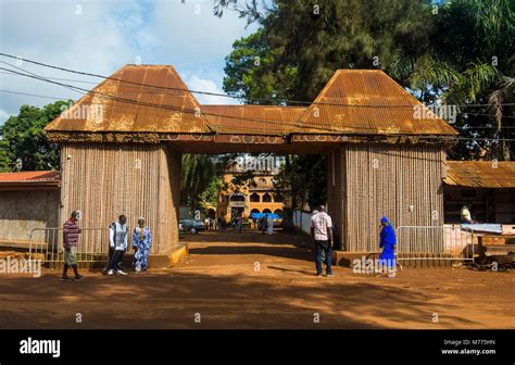 Cameroon foumban palace sultan hi-res stock photography and images - Alamy