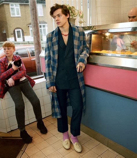 Gucci Men's Tailoring Ad Campaign Featuring Harry Styles | LES FAÇONS