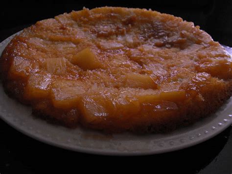 Full Bellies, Happy Kids: Bisquick Upside Down Pineapple Cake!