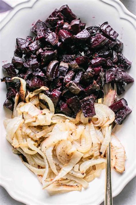 Roasted Beets and Onions ⋆ 5 Ingredients, 40 Minutes, Super Tasty