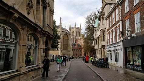 Cambridge University campus visit : England | Visions of Travel