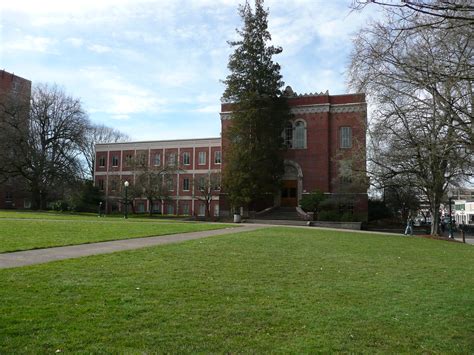 University of Oregon | University of Oregon campus. | Jeff Ozvold | Flickr