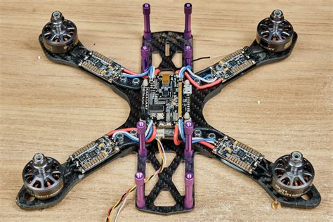 invención Amoroso Deducir fabriquer son drone racer Compulsión A bordo ...