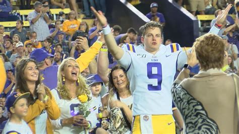 Joe Burrow, LSU clinch undefeated regular season with fireworks vs Texas A&M