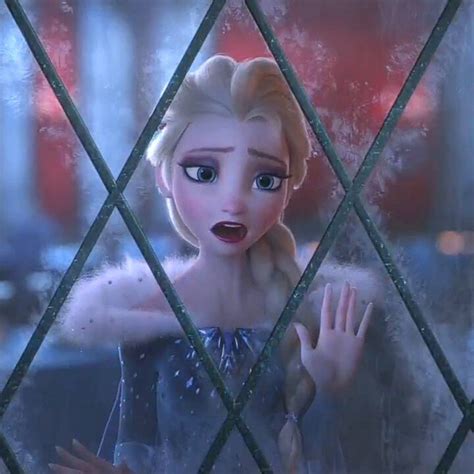 Queen Elsa, Ice Queen, Queen Queen, Walt Disney, Disney+ Icon, Olaf's Frozen Adventure, Idina ...