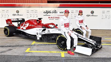 Alfa Romeo launches its F1 car for 2019. Get the latest car news HD ...