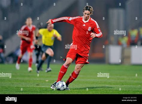 Fernando torres of liverpool hi-res stock photography and images - Alamy