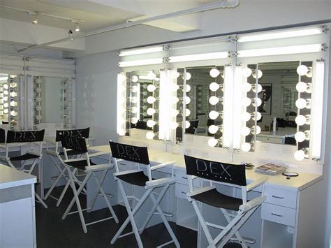 Best 40+ Makeup Station Ideas | Makeup studio, Makeup station, Beauty salon decor