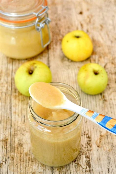 Apple Sauce Or Apple Purée? Here's How To Make Them | Tin and Thyme