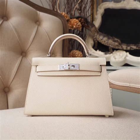 Hermes Mini Kelly 20 II Bag in ck10 Craie Epsom PHW