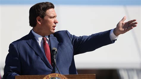 Ron DeSantis está sentado sobre una crisis climática en las prisiones de Florida - Espanol News