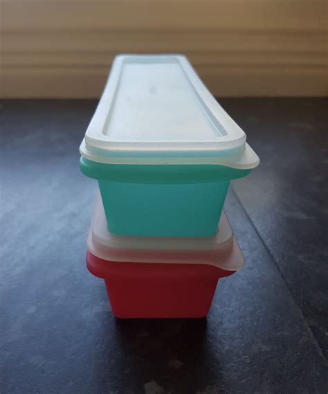 Slim, Silicone Ice Cube Tray with Lid, Extra Large Ice Cubes (2 Tray ...