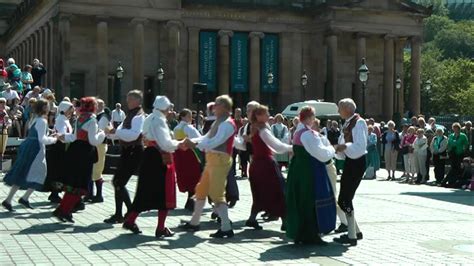 Swedish traditional folk dance: Hambo & Väva Vadmal Acordes - Chordify