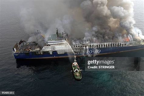 Ship Caught Fire Photos and Premium High Res Pictures - Getty Images