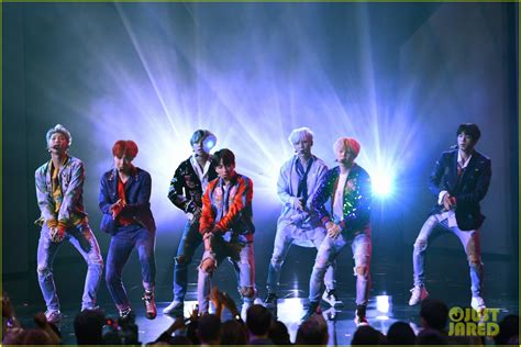 BTS Perform 'DNA' at American Music Awards 2017 (Video) | Photo 1123865 ...