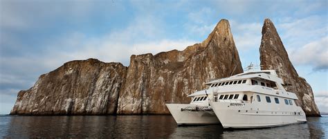 The best Galapagos cruises to discover the Islands, chosen by our team