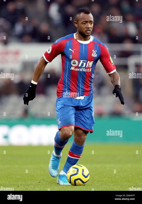 Crystal Palace's Jordan Ayew Stock Photo - Alamy