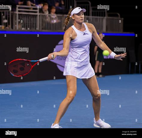 Glasgow, Scotland 8th November 2022. Elena Rybakina of Kazakhstan plays Harriet Dart of Great ...