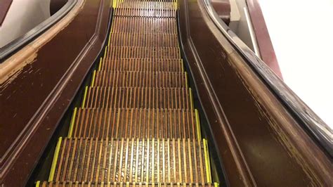 New York ride history Macy’s wooden escalators - YouTube