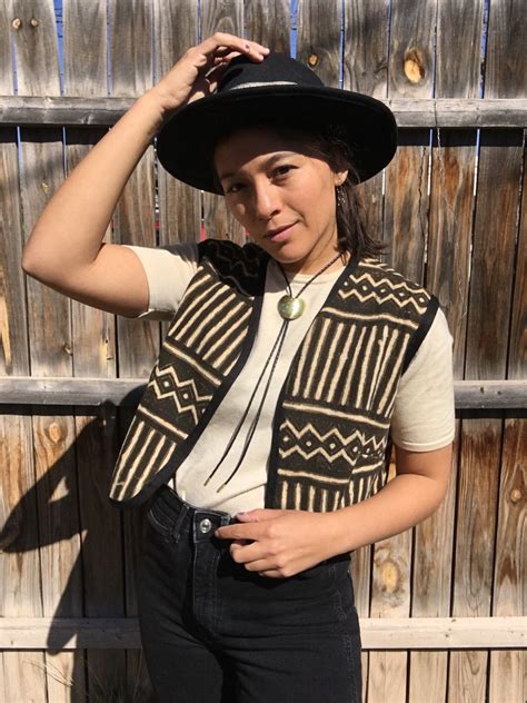 How to Wear a Bolo Tie: 3 Ways to Wear a Bolo Tie with a T-shirt — Sophie Kissin Jewelry