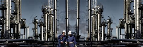 Saudi Arabia takes full control of the largest oil refinery in North America