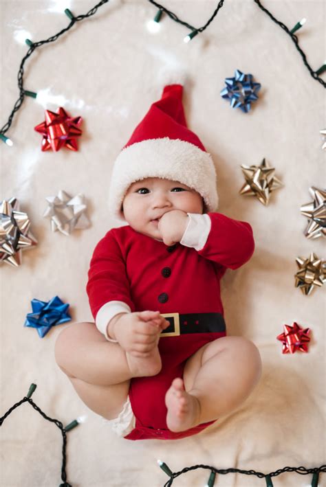 Family Christmas Portraits & 6-Month Baby Photos for the Chen Family