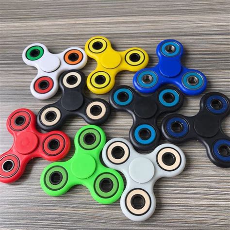 Love Your Fidget Spinner? Then Try Mastering These Top 10 Tricks!