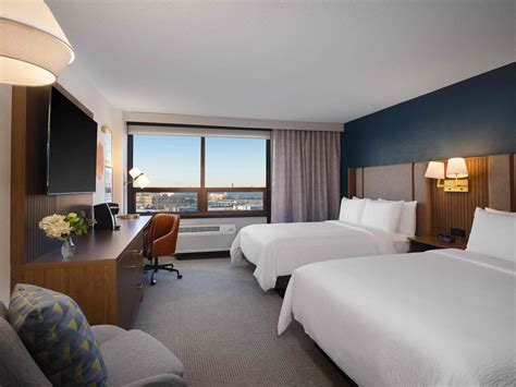 Hotel in Rosemont | Holiday Inn Chicago O'Hare Airport Hotel