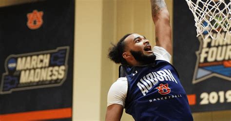 'I want to win': Johni Broome brings impressive resume to Auburn