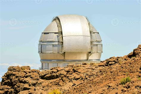 the mauna kea observatory 35480017 Stock Photo at Vecteezy