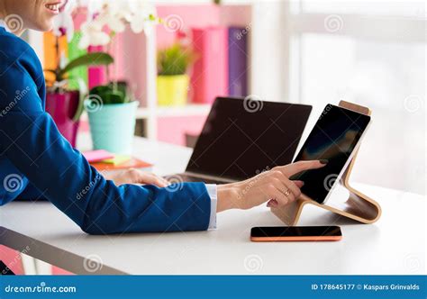 Woman Using Tech Gadgets in the Office Stock Image - Image of gadgets, synchronization: 178645177