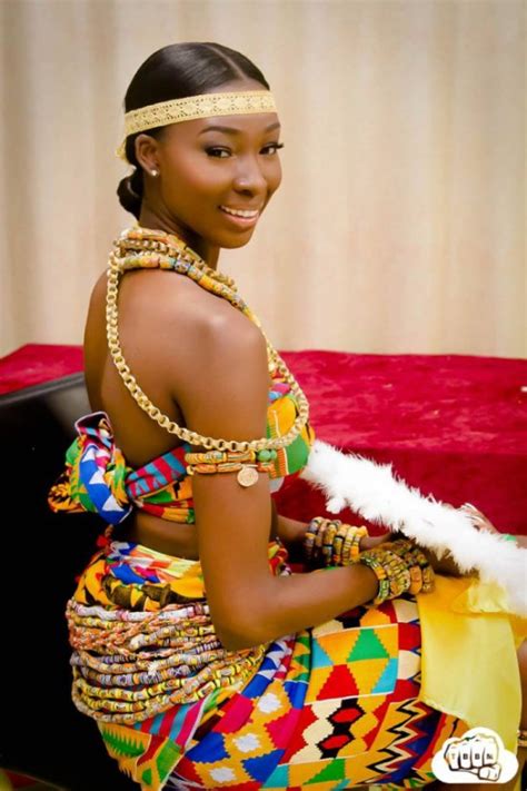 Ghanaian lady flaunts luscious culture - Ghana Ladies