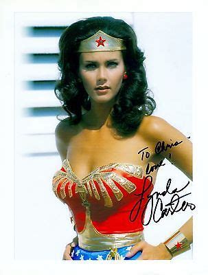 Lynda Carter "Wonder Woman" Autograph MINT Condition UACC | #955688402