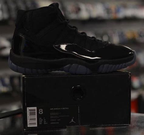 Jordan 11 cap and gown | Kixify Marketplace