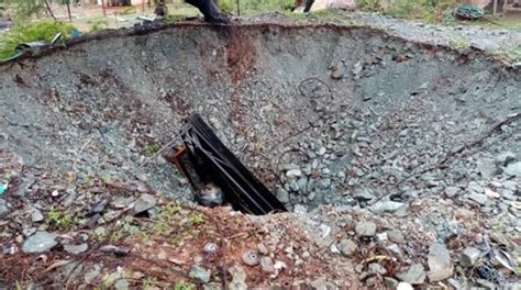 Mine shaft collapse traps five underground - Zimbabwe Situation