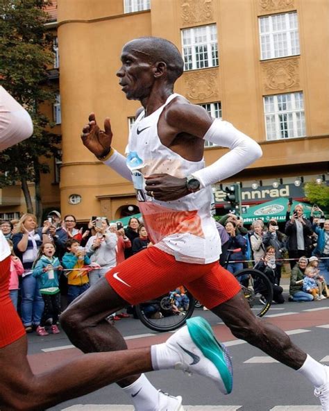 What Coros Watch was Eliud Kipchoge Wearing in Berlin? - Believe in the Run