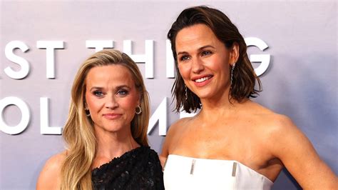 Jennifer Garner Says “All Women in This Town Owe a Debt of Gratitude” to Reese Witherspoon for ...