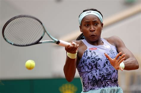 Coco Gauff reaches second straight French Open quarterfinals