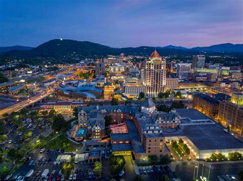 Downtown Roanoke, VA | Things to Do, Restaurants, Shopping